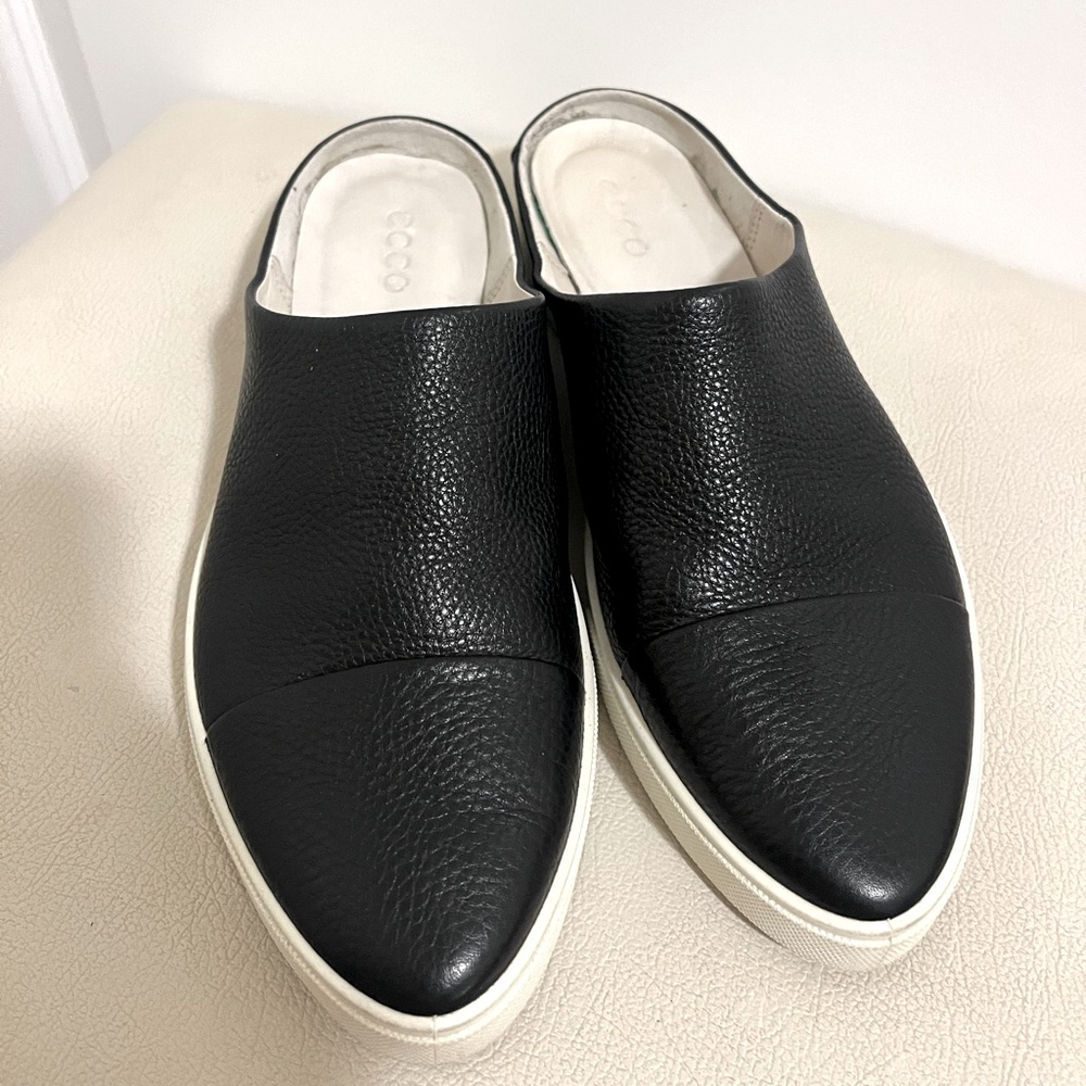 Ecco Black Leather Slip-On Mule Sneakers with White Soles